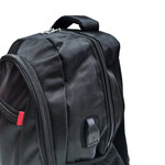 Mochila Portanotebook Impermeable 18 1926 Negra Con Usb